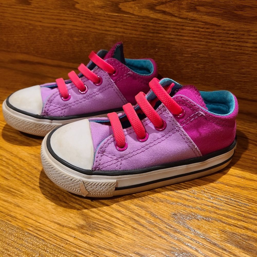 Toddler converse chucks
